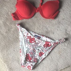 TOMMY HILFIGER JUNIOR SWIM BIKINI BOTTOM, SMALL